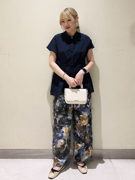 「OPAQUE.CLIP（オペークドットクリップ）の【接触冷感/吸水速乾】リネンライク タックフレンチスリーブブラウス《洗濯機OK》（シャツ/ブラウス、ブルー系）」を使った、みきちぃさん（レディース）の夏コーディネート