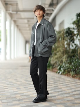 「Adoon plain（アドーンプレーン）のアイテム（パンツ）」を使った、中岡 圭さん（メンズ・168cm・20代）の秋コーディネート