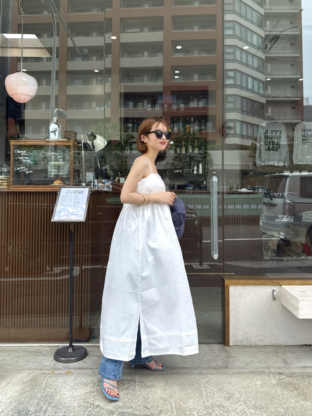yuri.さんの「[ yuri.さんコラボ ] マルチwayブラウス×キャミワンピースセットアップ（KOBE LETTUCE）」を使ったコーディネートの1枚目の写真