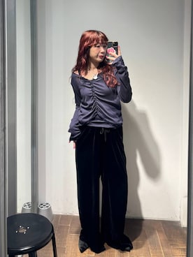 「JEANASIS（ジーナシス）のベロアイージーパンツ/1047062（その他パンツ、ブラック系）」を使った、ミユキさん（レディース・159cm）の秋コーディネート