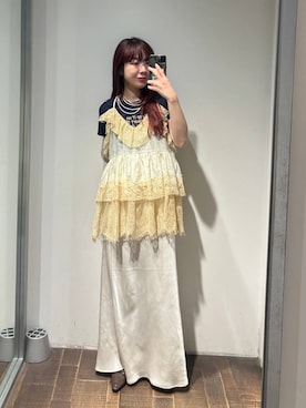 「JEANASIS（ジーナシス）のアソートワッシャーサテンマキシスカート/638845（スカート、ホワイト系）」を使った、ミユキさん（レディース・159cm）の春コーディネート