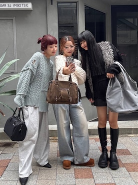 「アイテム（ボストンバッグ、グリーン系）」を使った、ミユキさん（レディース・159cm）の秋コーディネート