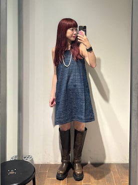 「アイテム（ジャンパースカート、ブルー系）」を使った、ミユキさん（レディース・160cm）の夏コーディネート