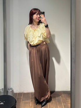 「JEANASIS（ジーナシス）のレースアップポインテッドミュール/657166（パンプス、ブラック系）」を使った、ミユキさん（レディース・159cm）の春コーディネート