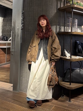 「JEANASIS（ジーナシス）のアイテム（パーカー）」を使った、ミユキさん（レディース・159cm）の秋コーディネート