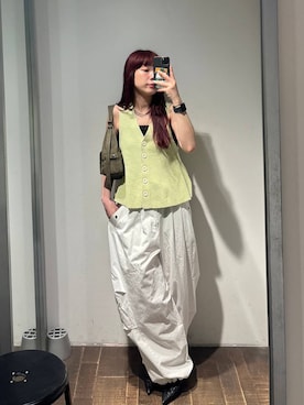 「JEANASIS（ジーナシス）のレースアップポインテッドミュール/657166（パンプス、ブラック系）」を使った、ミユキさん（レディース・159cm）の春コーディネート
