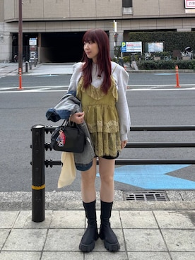 「JEANASIS（ジーナシス）のパワショルショートプルオーバー/591794（スウェット、グレー系）」を使った、ミユキさん（レディース・159cm）の春コーディネート