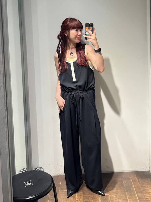 JEANASISのオールインワン・サロペットを使ったコーディネート