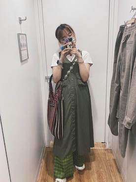 「MARNI MARKET（マルニマーケット）のアイテム（トートバッグ、ブラウン系）」を使った、Karlieさん（レディース・164cm）の秋コーディネート