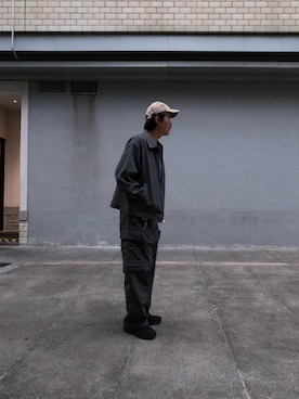 「アイテム（スラックス）」を使った、jayさん（メンズ・185cm）の秋コーディネート