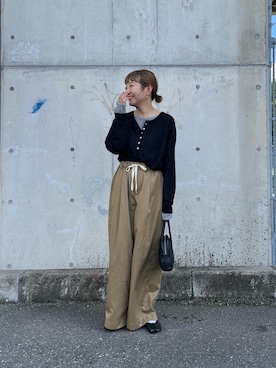 「アイテム（デニムパンツ、ベージュ系）」を使った、てらさんさん（レディース・158cm）の秋コーディネート