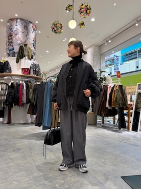 「アイテム（MA-1）」を使った、てらさんさん（レディース・158cm）の冬コーディネート