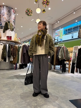 「アイテム（ブルゾン）」を使った、てらさんさん（レディース・158cm）の秋コーディネート