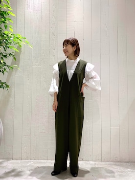 「袖ボリューム」｜「アイテム（オールインワン・サロペット）」を使った、てらさんさん（レディース・157cm）の秋コーディネート