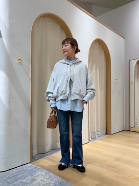 「CIAOPANIC TYPY（チャオパニックティピー）の【ゆるっと抜け感大人フーディー】ピグメントダンボールパーカー（パーカー、グレー系）」を使った、てらさんさん（レディース・158cm）の春コーディネート