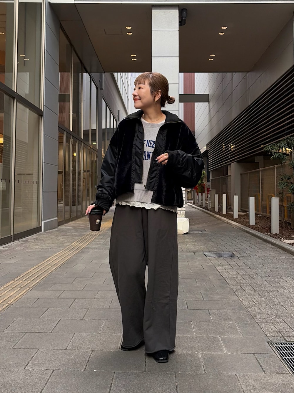 etsinta/エシンタ】ファー切替ショートスタンドジャケットを使った人気