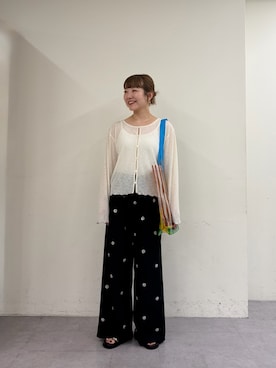 「CIAOPANIC TYPY（チャオパニックティピー）の【willow】スパンコールビーズ刺繍イージーパンツ（その他パンツ、ブラック系）」を使った、てらさんさん（レディース・158cm）の夏コーディネート