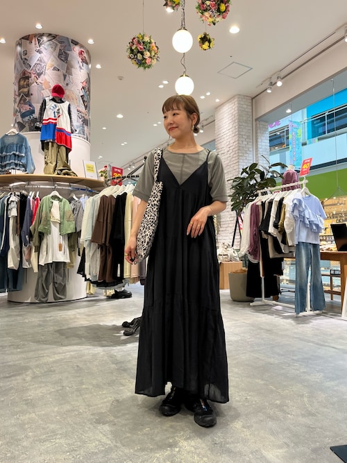 【TOMOチャン ✨】❤️ハロッズ✨サイズ2✨アンゴラ混 ワンピース セール】【India】シリコンウォッシュ2WAYティアードキャミワンピ