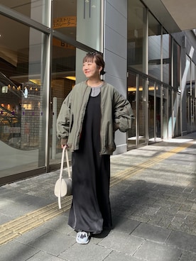 「アイテム（MA-1）」を使った、てらさんさん（レディース・158cm）の秋コーディネート