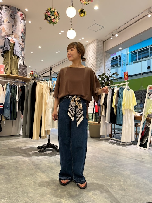 シアースラブワンポイント刺繍オーバー半袖Tee
