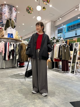 「アイテム（MA-1）」を使った、てらさんさん（レディース・158cm）の秋コーディネート