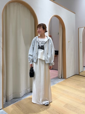 「CIAOPANIC TYPY（チャオパニックティピー）の【ゆるっと抜け感大人フーディー】ピグメントダンボールパーカー（パーカー、グレー系）」を使った、てらさんさん（レディース・158cm）の春コーディネート