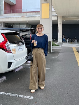 「巾着バッグ」｜「アイテム（チノパンツ）」を使った、てらさんさん（レディース・158cm）の秋コーディネート