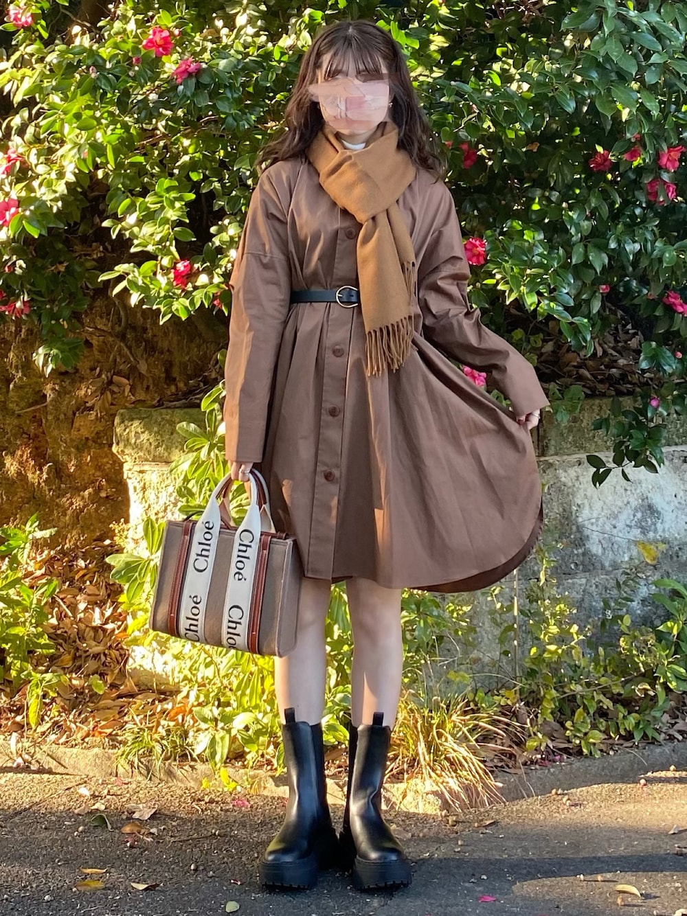 「ブーツ、UNIQLO、GU、きれいめカジュアル、ジルサンダー、ミニワンピ、ブラウンコーデ、秋冬コーデ、UNIQLO+J」｜「UNIQLOのアイテム（ワンピース、ブラウン系）」を使った、yukie.さん（レディース・155cm）の秋コーディネートの1枚目の写真