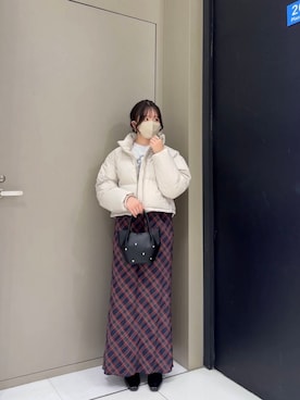 「冬の差し色コーデ」｜「アイテム（スウェット）」を使った、ユウナさん（レディース・158cm）の冬コーディネート