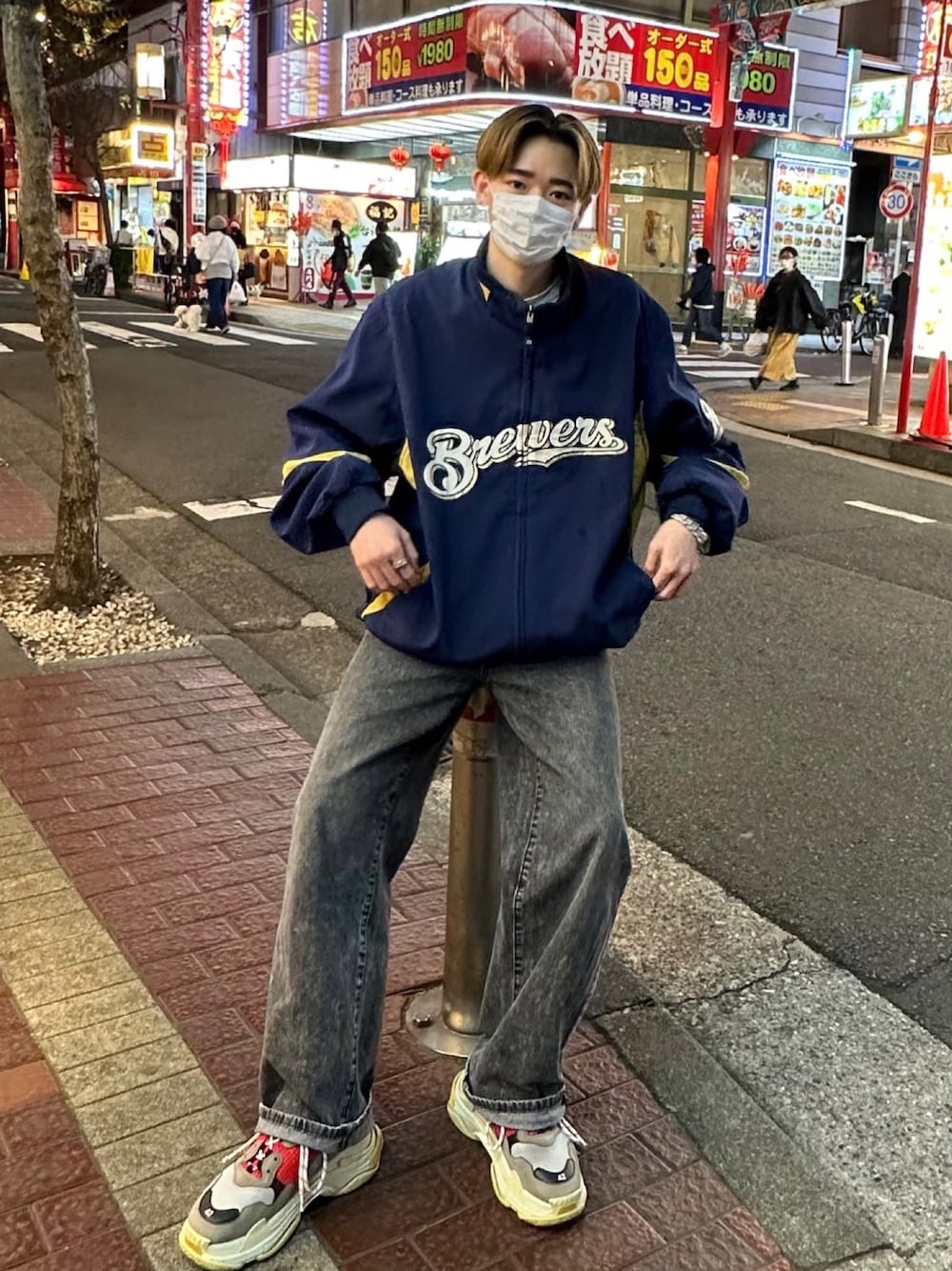 TAKE ｜NFLのナイロンジャケットを使ったコーディネート - WEAR