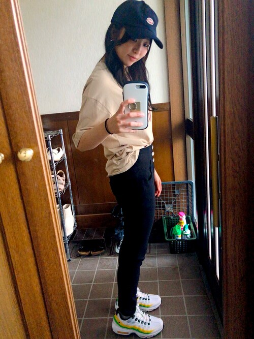 Yuka Nikeのスニーカーを使ったコーディネート Wear