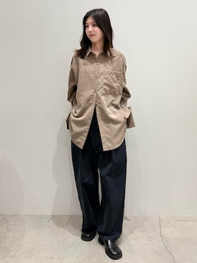 「select MOCA by son（セレクトモカバイソン）のカフスデザインオーバーサイズシャツ【by SON】（シャツ/ブラウス、グリーン系）」を使った、umeさん（レディース・164cm）の夏コーディネート