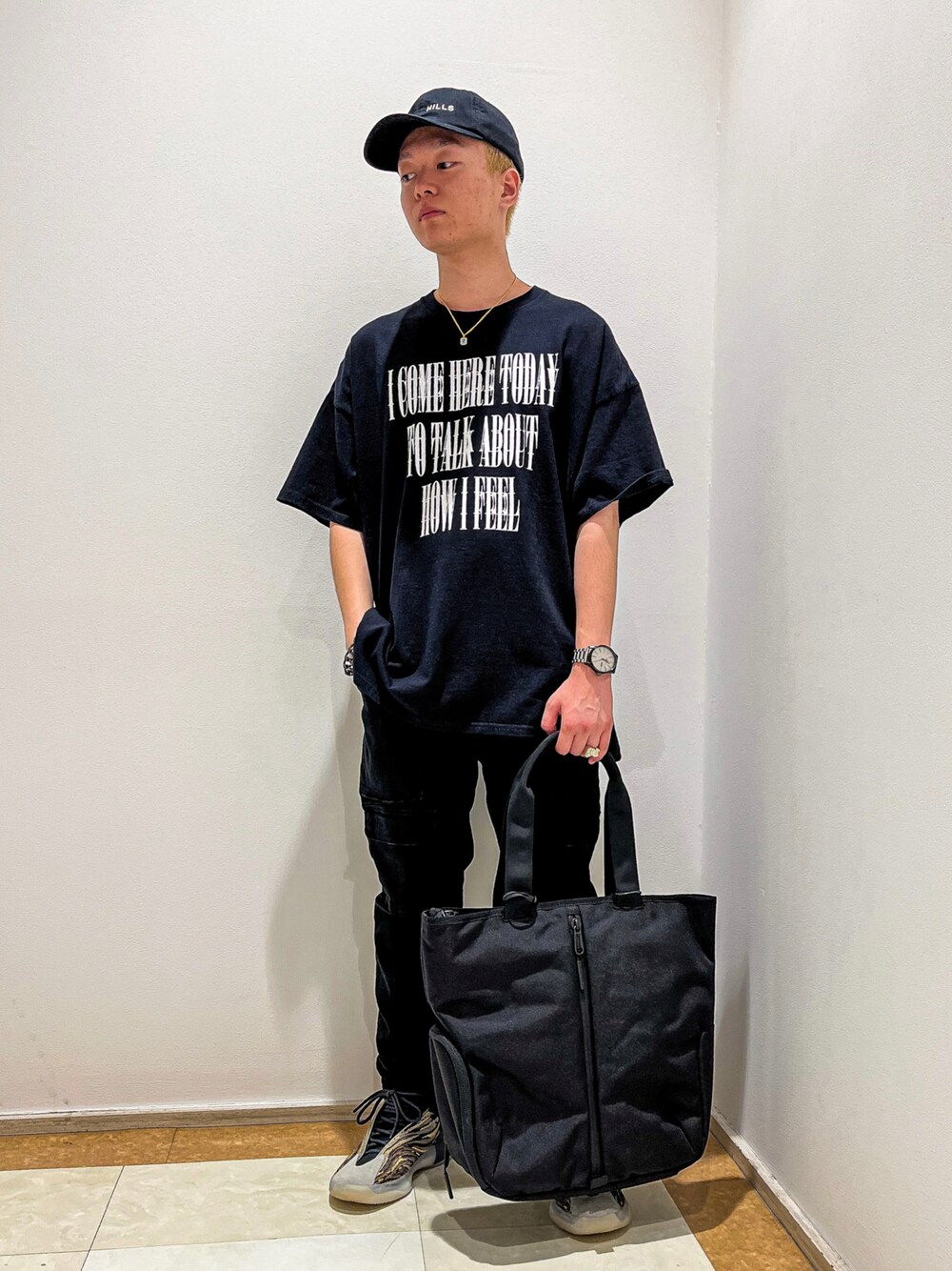 「B2nd、B2nd名古屋、ファッションの力を信じよう、お洒落さんとつながりたい、いいね、save、フォローお願いします🤑、ootd、ラフ、ストリート、オールブラック、ブラックコーデ、今日のコーデ、シンプルコーデ、surt、AER、yeezy」｜「B'2ndのENONE エノン/I COME HERE PRINT TEE（Tシャツ/カットソー、ブラック系）」を使った、yoさん（メンズ・166cm）の夏コーディネートの1枚目の写真