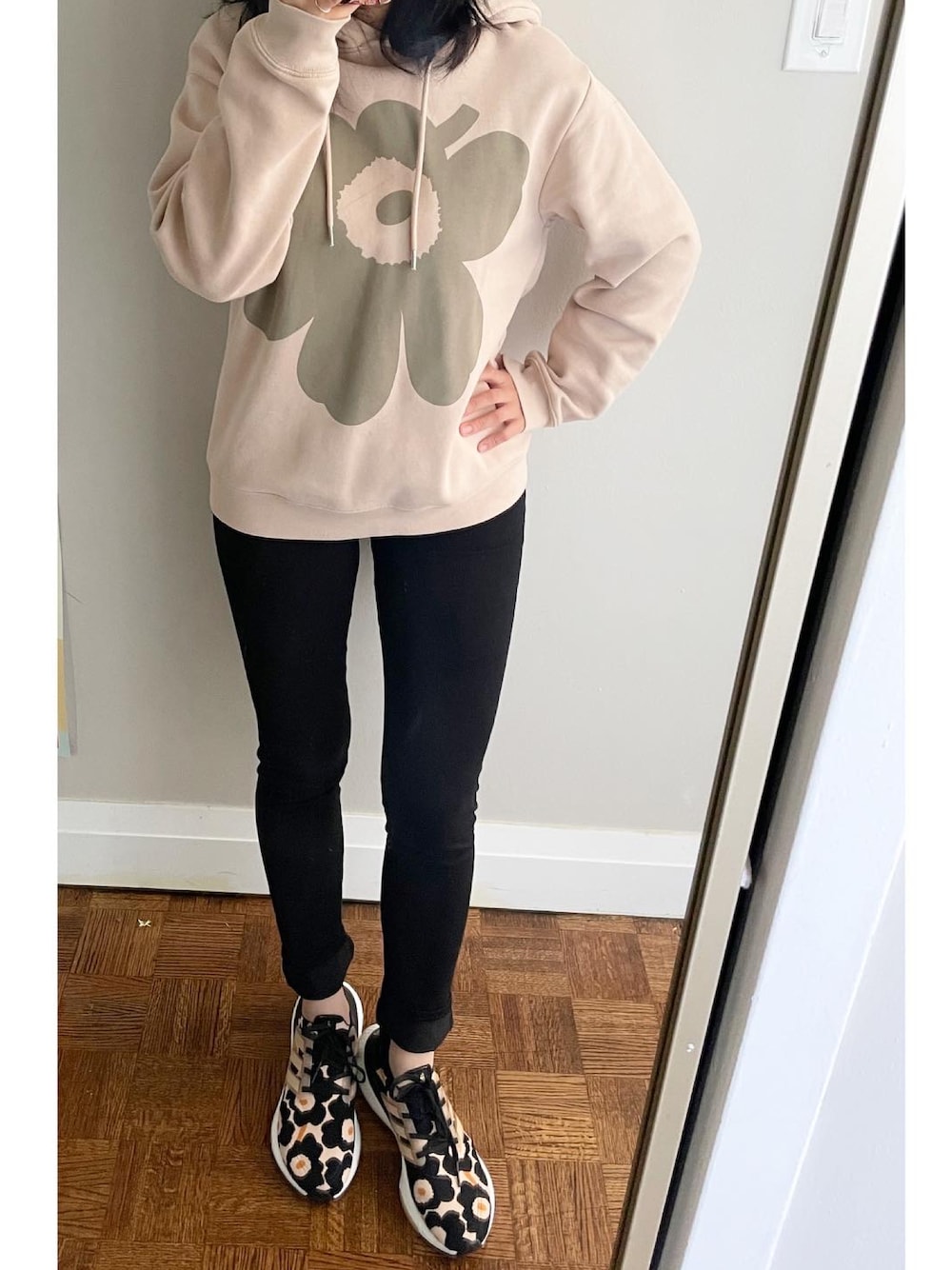 「marimekko、marimekko 女子、marimekkoadidas」｜「adidas x Marimekkoのアイテム（スニーカー、その他）」を使った、Lumimarjaさん（レディース・163cm）の冬コーディネートの1枚目の写真