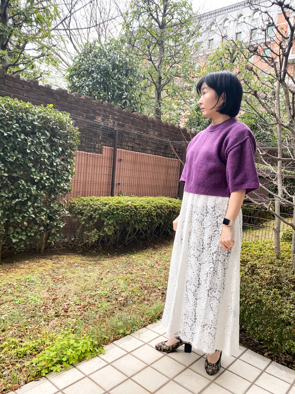 「レイヤードスタイル、冬を彩る色いろコーデ」｜「LOUNIEのアイテム（ニット/セーター、パープル系）」を使った、樋口さん（レディース・152cm）の冬コーディネートの1枚目の写真
