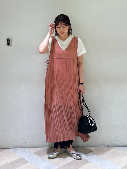 LOWRYS FARM ルミネエストmarina さんのワンピースを使った 