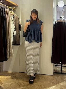 「LOWRYS FARM（ローリーズファーム）のドッキングペプラムノースリーブ　1032148（Tシャツ/カットソー、ブルー系）」を使った、marina  さん（レディース・162cm）の夏コーディネート