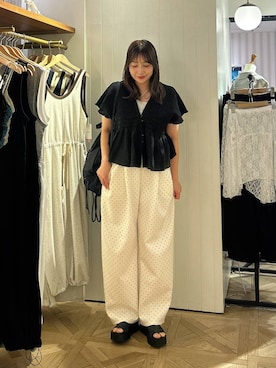「LOWRYS FARM（ローリーズファーム）のカットイージーコクーンパンツ　292362（スウェットパンツ、ホワイト系）」を使った、marina  さん（レディース・162cm）の夏コーディネート