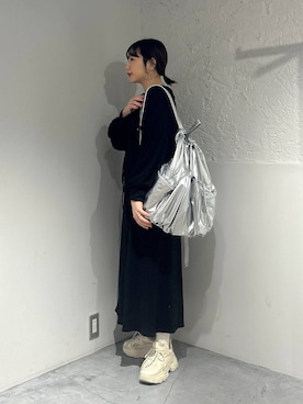 「アイテム（バックパック/リュック、シルバー系）」を使った、marina  さん（レディース・160cm）の春コーディネート