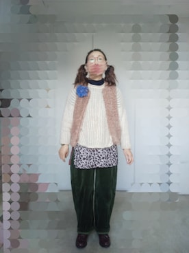 「アイテム（ベスト）」を使った、えまさん（レディース・160cm）の秋コーディネート