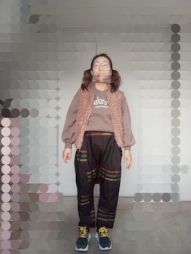 「アイテム（ベスト）」を使った、えまさん（レディース・160cm）の秋コーディネート