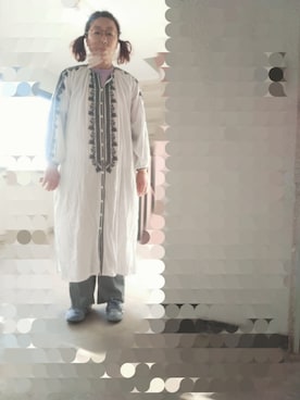 「URBAN RESEARCH（アーバンリサーチ）のアイテム（シャツワンピース、ホワイト系）」を使った、えまさん（レディース・160cm）の春コーディネート