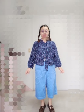 「GU（ジーユー）のアイテム（パンツ、ブルー系）」を使った、えまさん（レディース・160cm）の秋コーディネート