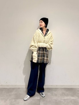 「アイテム（ブーツ、シルバー系）」を使った、beeeさん（レディース・155cm）の冬コーディネート