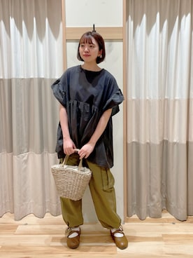 「ナイロンパンツ」｜「アイテム（チュニック）」を使った、つかさん（レディース・165cm）の夏コーディネート