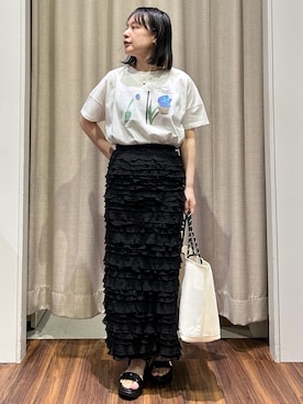 「grove（グローブ）の【コラボITEM】DILIGENCE PARLOUR フォトフレアTシャツ（Tシャツ/カットソー、ホワイト系）」を使った、kanakoさん（レディース・160cm）の夏コーディネート
