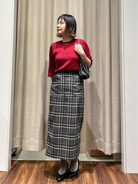 「grove（グローブ）の【ひんやり多機能】やわらかドライタッチ 袖口シアードッキングプルオーバー（ニット/セーター、レッド系）」を使った、kanakoさん（レディース・160cm）の秋コーディネート