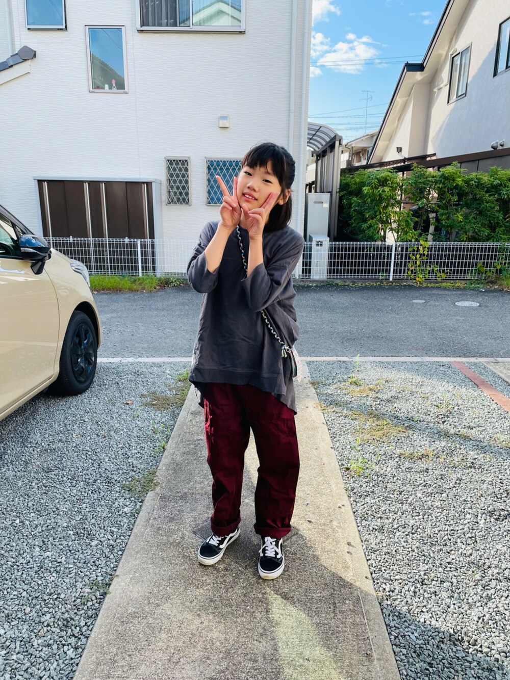 「むすめ服、通学すたいる、着まわしバンザイ🙌、ラブアンドピース2021」｜「RADCHAPの裾リブチュニック7分袖Tシャツ（チュニック、グレー系）」を使った、emi_mitoさん（キッズ・145cm）の秋コーディネートの1枚目の写真