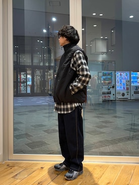 「アイテム（ダウンベスト）」を使った、isamuさん（メンズ・168cm）の冬コーディネート