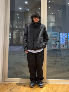 「春のジャケットスタイル」｜「アイテム（マウンテンパーカー）」を使った、いさむさん（メンズ・168cm）の春コーディネート